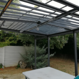 Aménagement de pergola avec fermeture loggia en PVC Mende